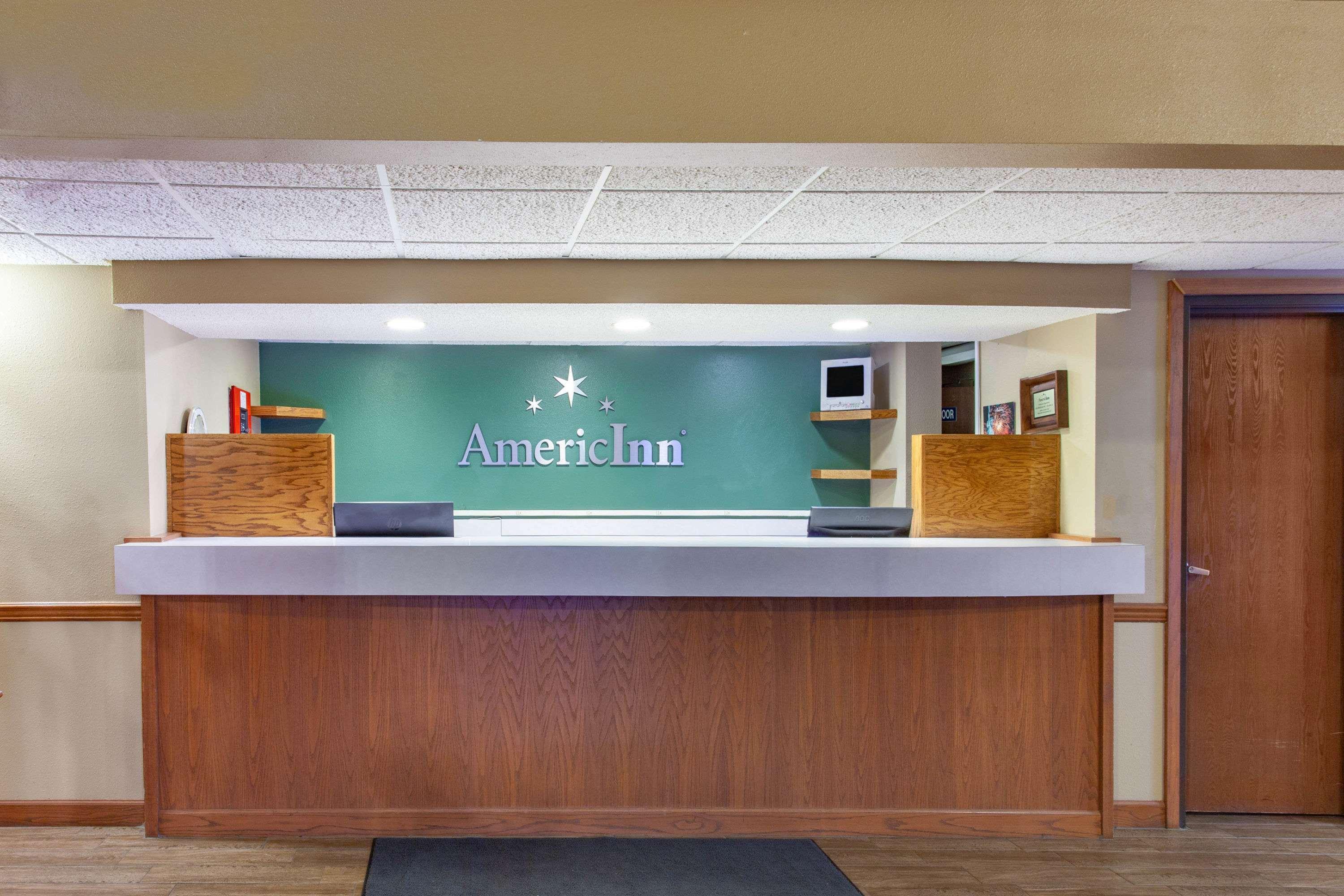 Americinn By Wyndham Hutchinson Ngoại thất bức ảnh